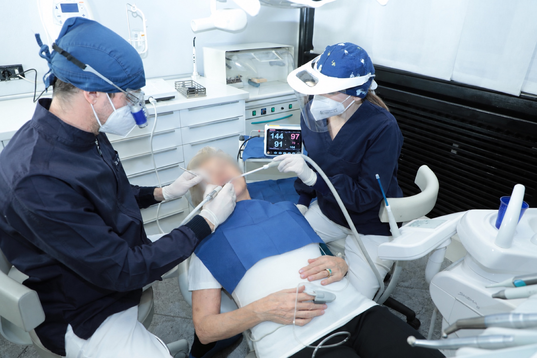 Attività clinica odontoiatrica svolta in équipe